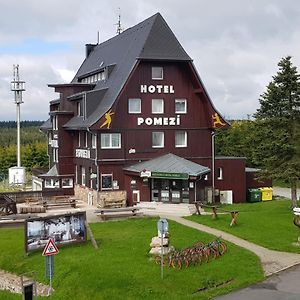 Hotel A Restaurace Pomezi